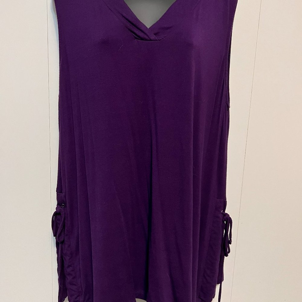 The Pyramid Collection Purple top XL